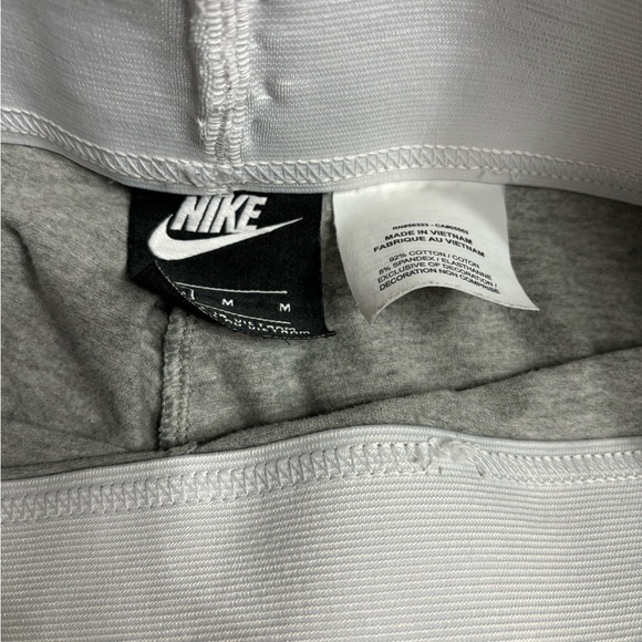 Nike Ultra Femme High Rise Leggings Gray Women’s Size Medium Yoga Athletic Gym - Picture 4 of 11